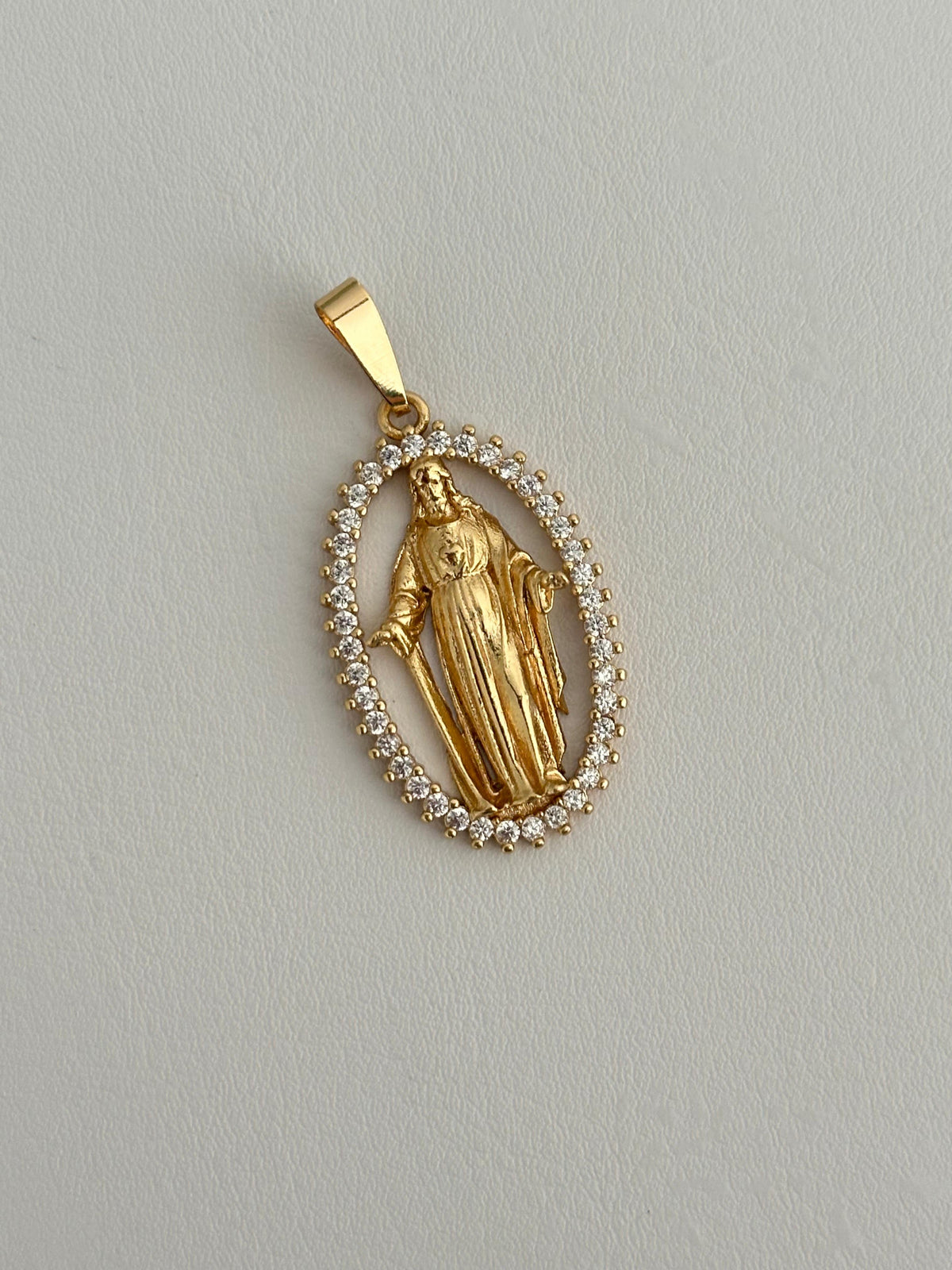 Dije Jesucristo circonias exclusive 4cms