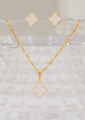Conjunto Clover Blanco 1cms (Topos + cadena y dije)