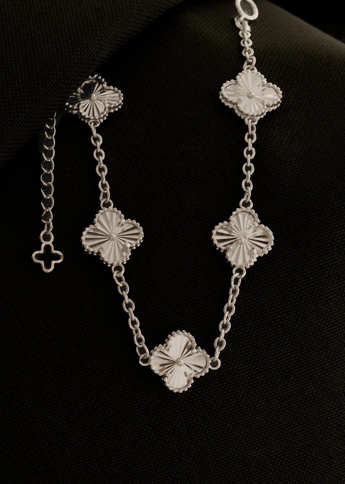 Pulsera clover 1,2 cm 18 Cms, plata Ley 925