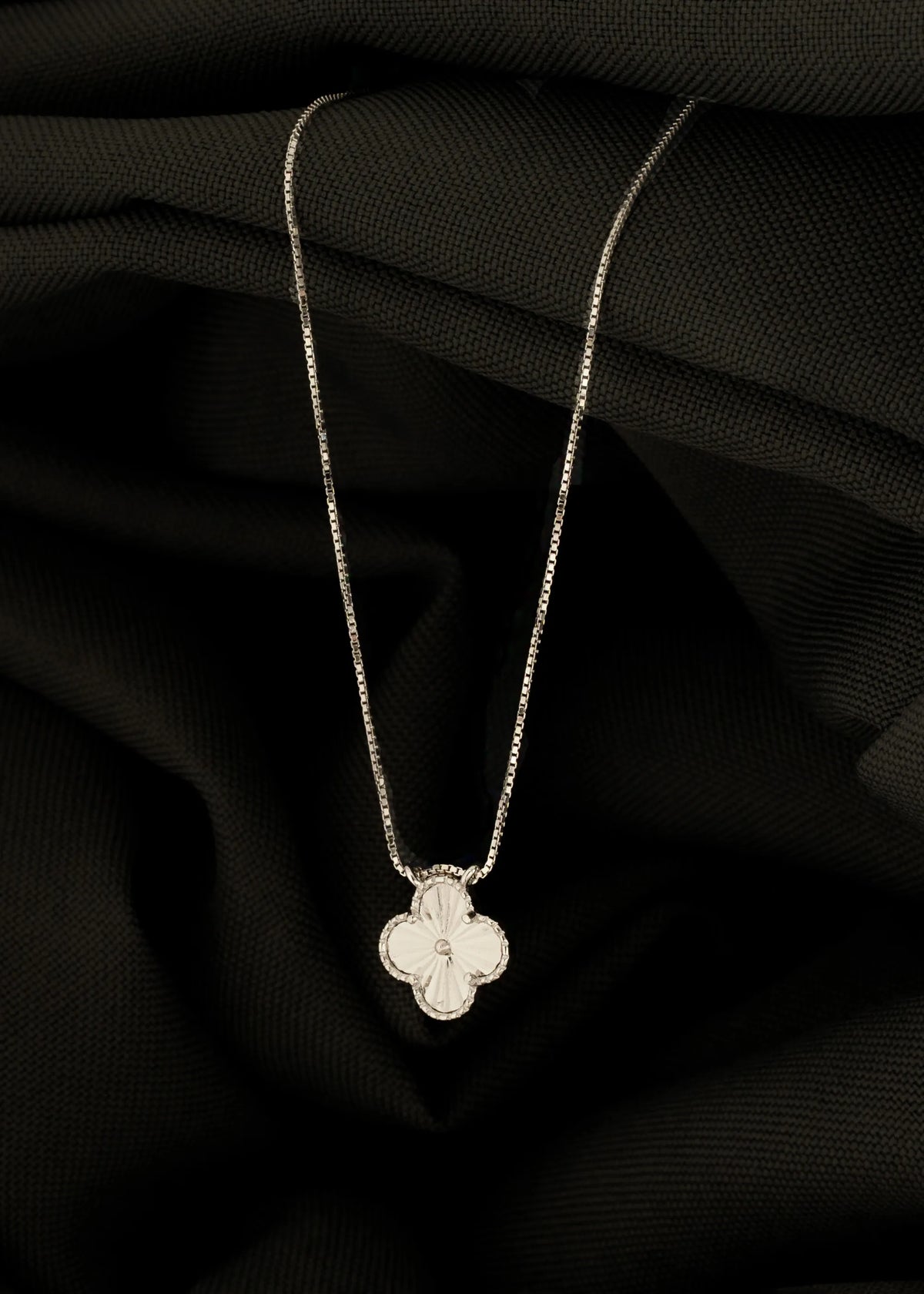 Gargantilla clover 1,3 cm 45 Cms + Ext plata