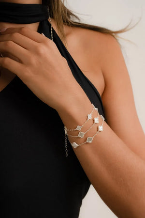 Pulsera clover nacar 5H 10mm 17 Cms + Ext